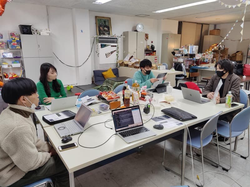 AI社員育成計画 — 地域の経営者・学生とAIを学ぶ月例プログラム